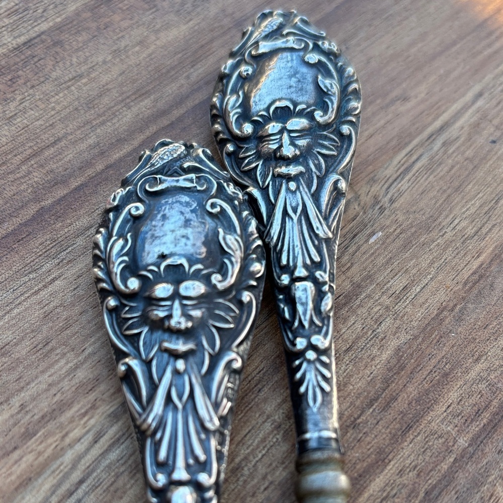 Victorian Sterling Silver "green man" shoe horn & button hook